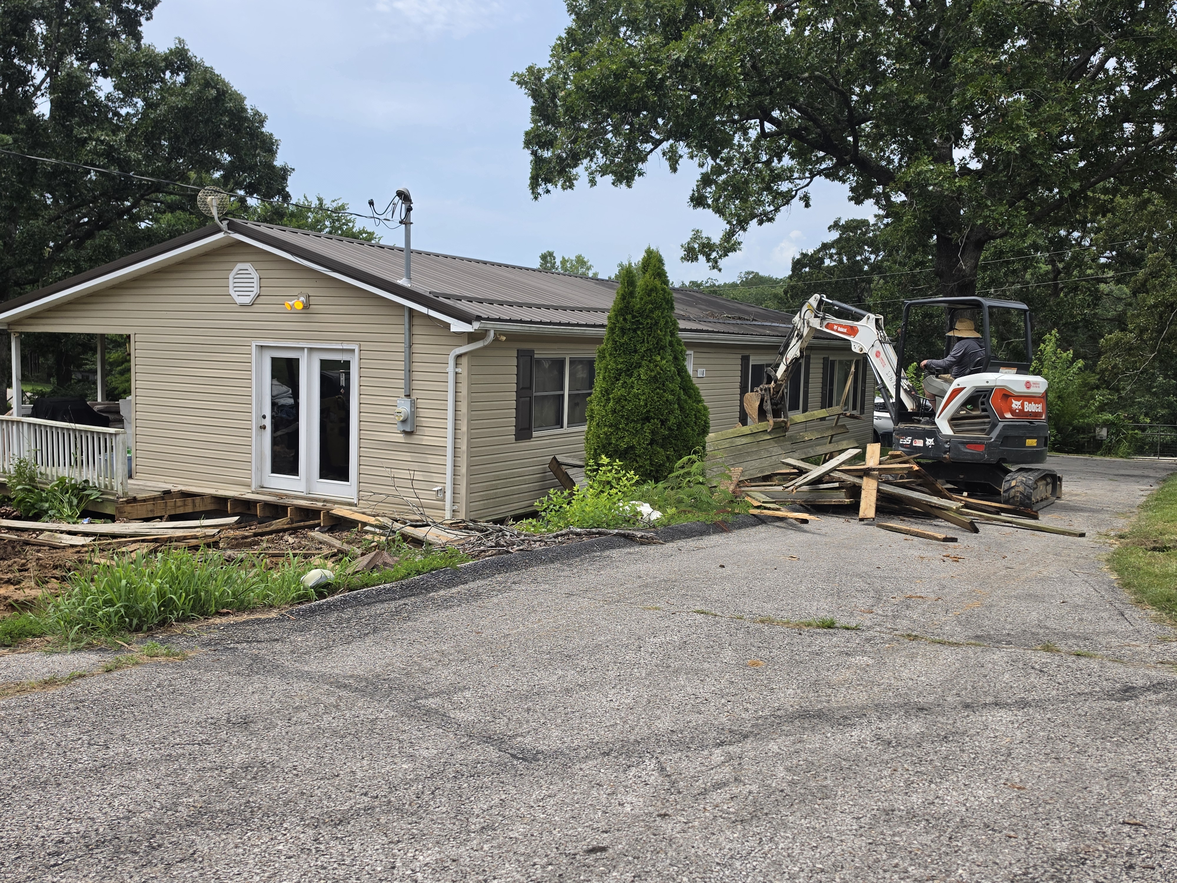 Atlas Landworks residential demolition project